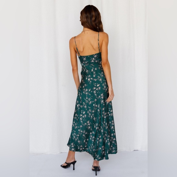 Hello Molly Green Floral midi Dress - Picture 4 of 11